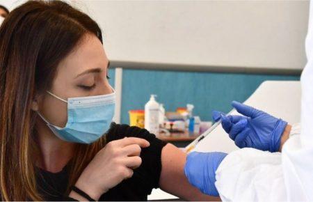 Коммерческая вакцина в Украине может появиться осенью — Скалецкая