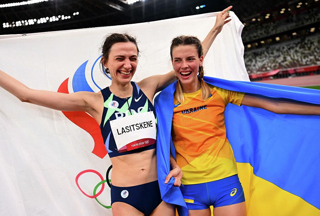 «Спортсмени мають розуміти, що в Україні триває війна» — заступниця міністра оборони про фото Магучіх з російською спортсменкою