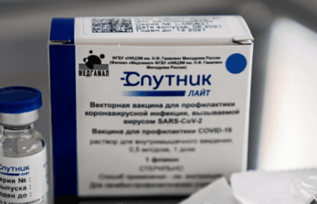РФ може випробовувати на жителях ОРДЛО вакцину «Sputnik Light» — розвідка