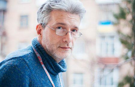 «Посмотрите на нас, мы воюем, но не разваливаем страну»: Андрей Куликов о поездке в Афганистан в 1996 году