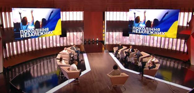 «1+1» став досить жорстким до «слуг народу», але Зеленський залишається для них «священною коровою» — Довженко