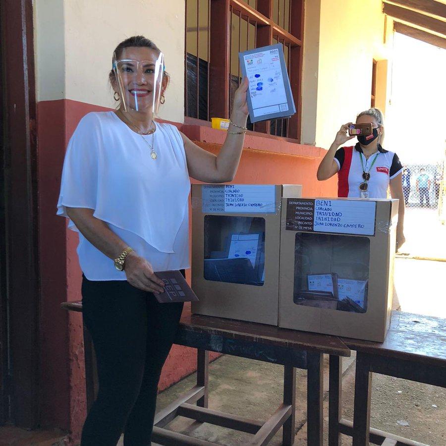 Експрезидентка Болівії спробувала накласти на себе руки у вʼязниці