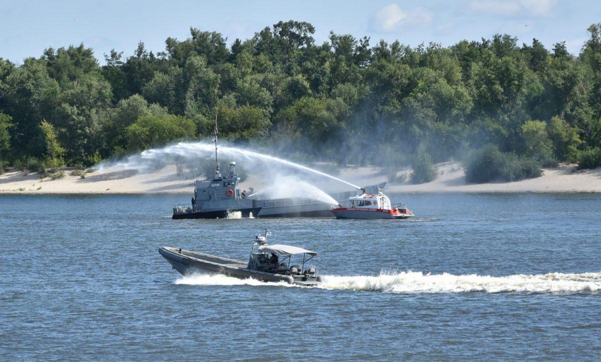 На Дніпрі та на аеродромі військові готуються до параду до Дня Незалежності (ВІДЕО)