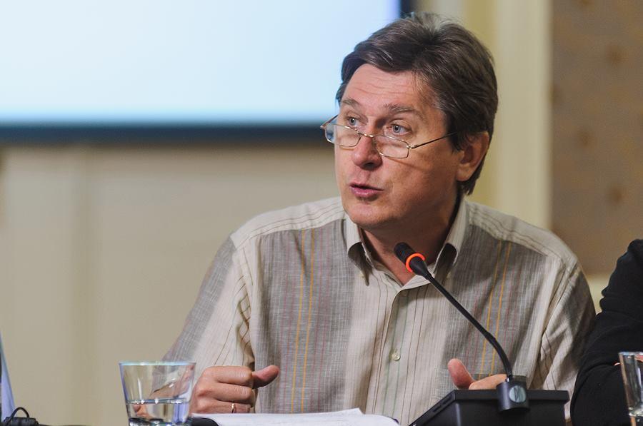 В Украине сформировался пул партийных телеканалов — Фесенко
