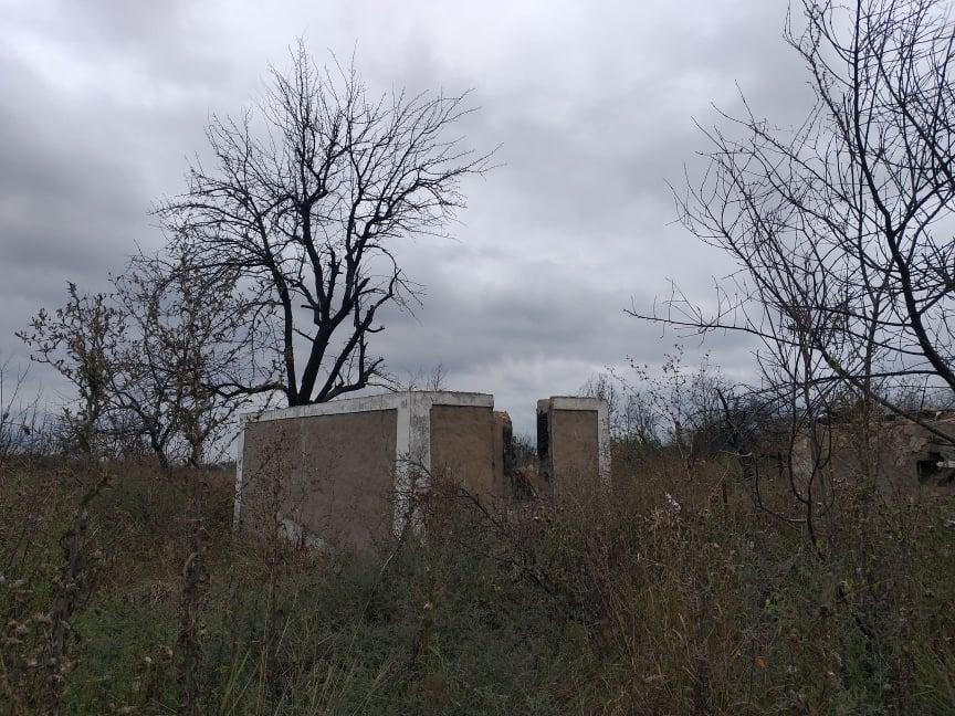 Без транспорту та світла: як живуть 12 пенсіонерів на лінії розмежування у Новоолександрівці