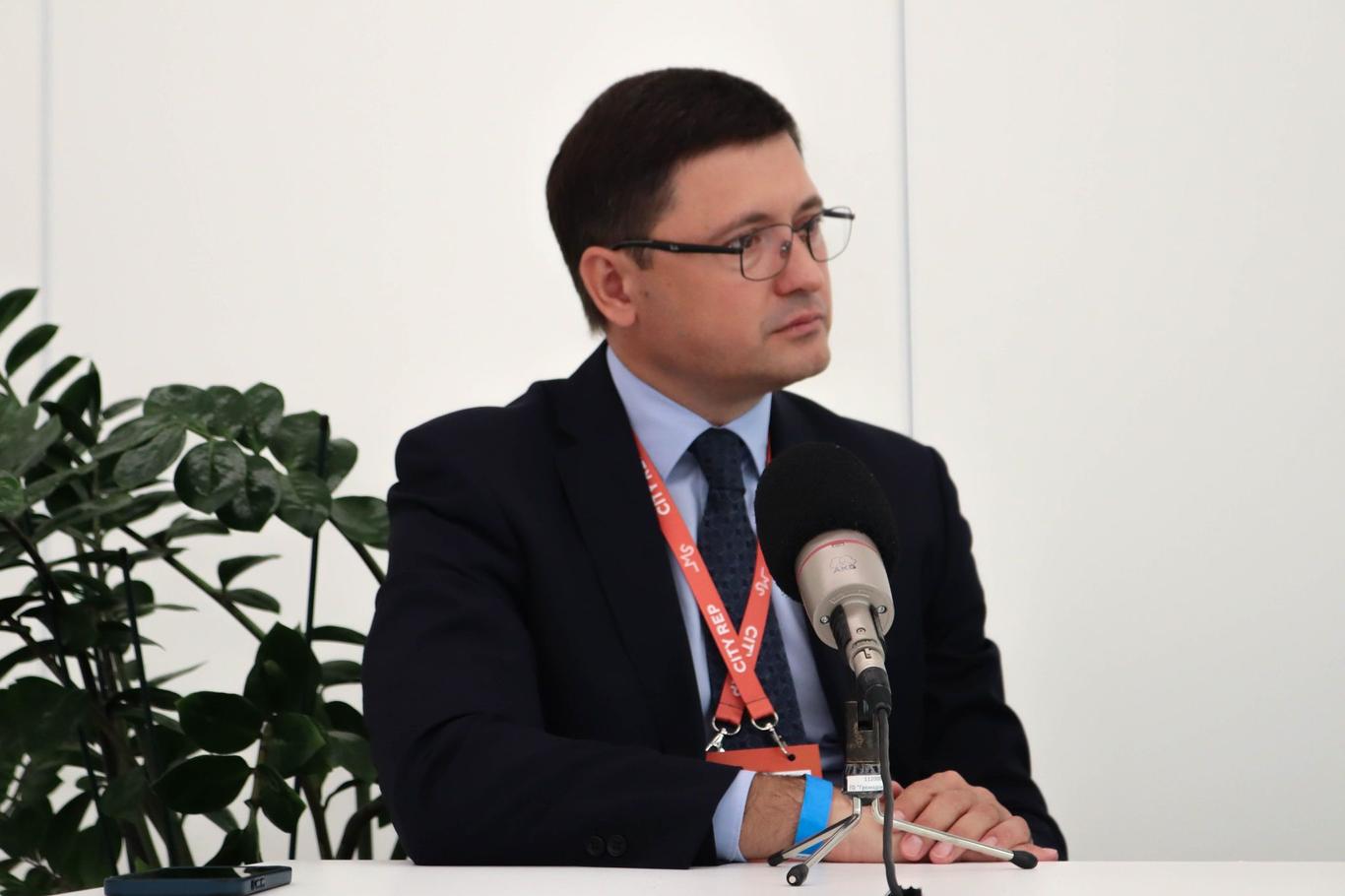 Аеропорт у Маріуполі почнуть будувати, коли Міноборони визначить безпечне місце — Бойченко