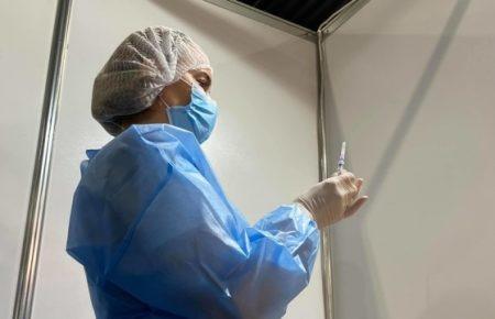 У Раді вакциновано менше половини народних депутатів — Радуцький