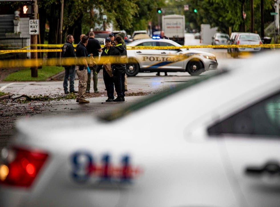 У США обстріляли зупинку, де школярі чекали на автобус: один підліток загинув, двоє поранені