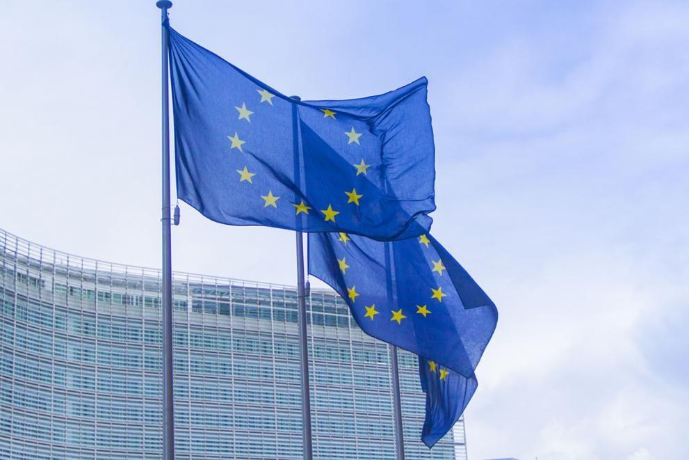Євросоюз уперше введе санкції проти китайських компаній — FT