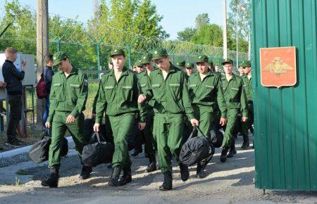 В оккупированном Крыму открыто более 200 уголовных дел за уклонение от службы в ВС РФ