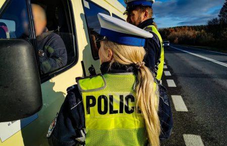 У Польщі затримали українця, якого підозрюють у перевезенні мігрантів: під час переслідування сталася ДТП