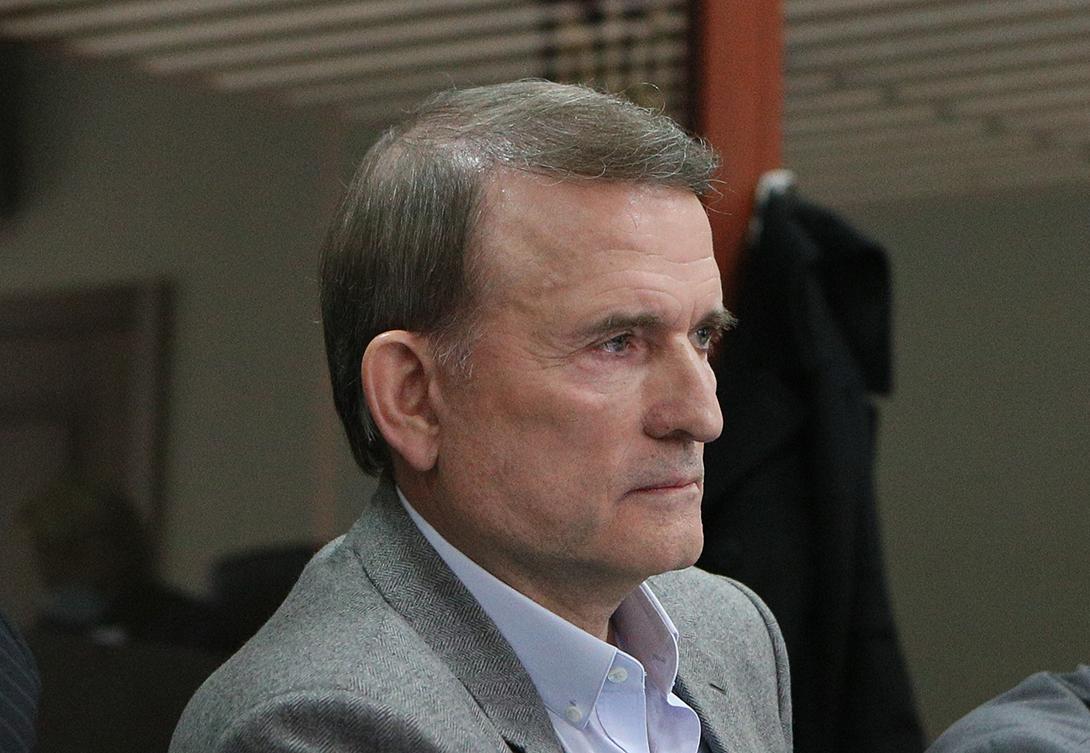 Медведчука відправили під домашній арешт замість мільярдної застави та взяття під варту