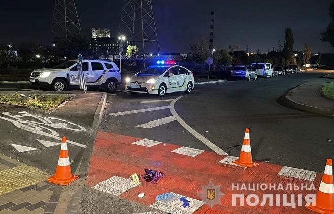 У Києві п'яний водій вантажівки збив двох пішоходів, один із потерпілих помер у лікарні