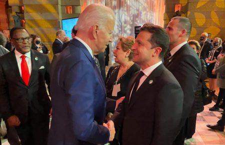 Зеленський зустрівся з Байденом на полях кліматичного саміту