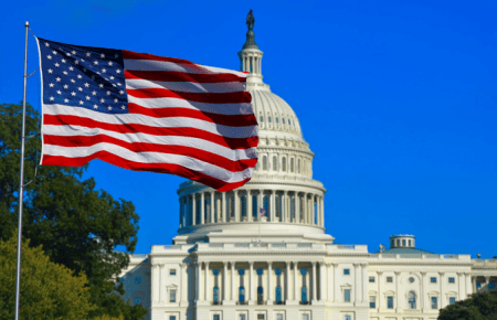 У США с союзниками еще есть время отговорить Путина от нового вторжения в Украину — NYT