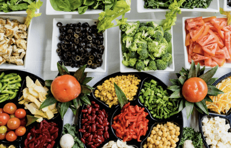 Власти Хельсинки отказались от мяса и одноразовой посуды на городских мероприятиях