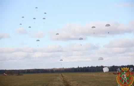 Двоє російських десантників загинули під час навчань у Білорусі — Міноборони РФ
