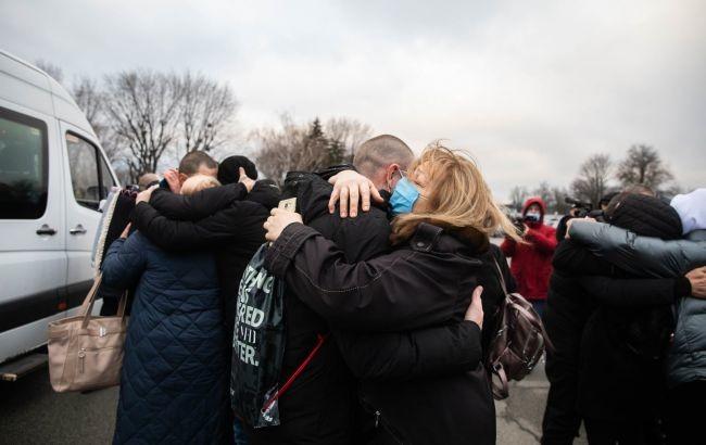 Політв’язні Шумков, Чирній та деякі інші не отримали 100 тисяч допомоги через відсутність у «списках СБУ» — Котелянець