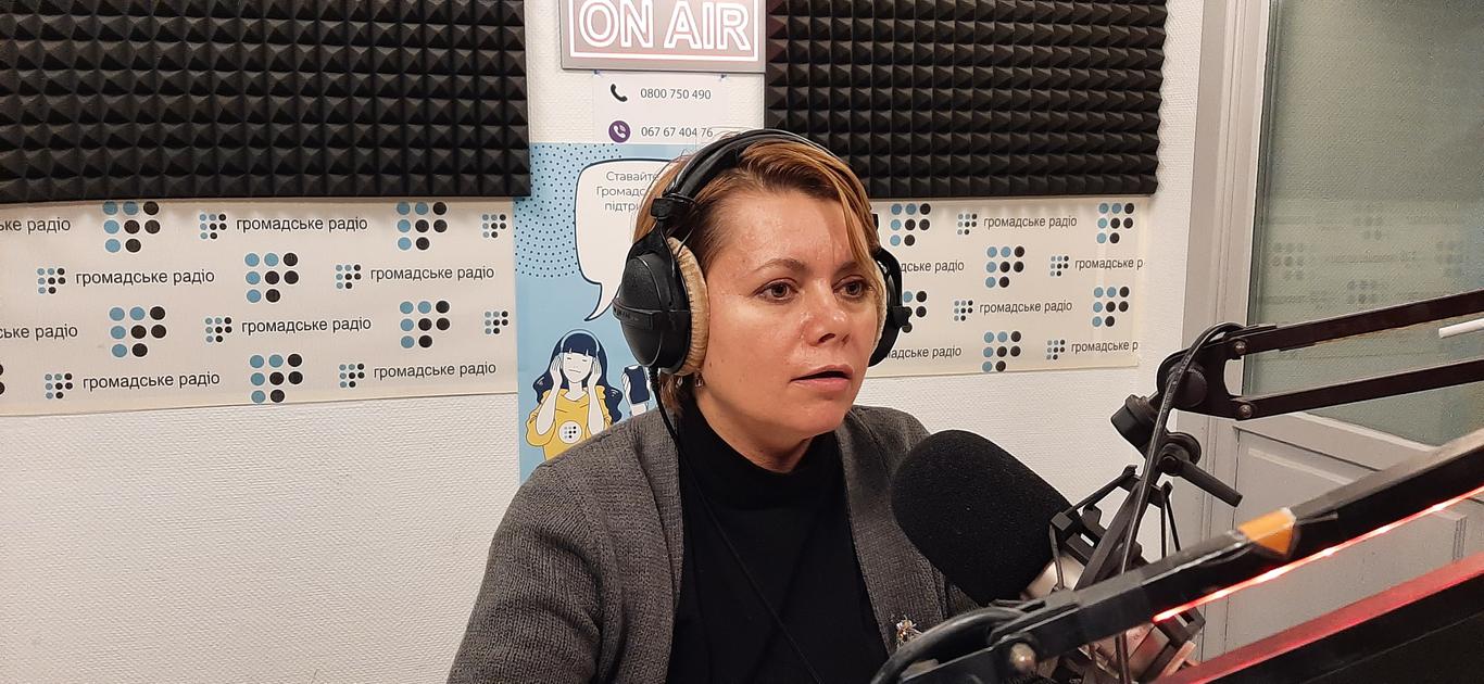 Чому, попри обіцянки президентів та урядів, в Україні досі не ліквідовані інтернати?