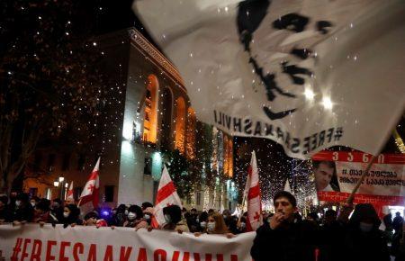 Масове голодування на підтримку Саакашвілі: госпіталізували трьох активістів