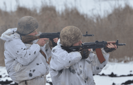 На Донбасі військовий дістав поранення — штаб ООС