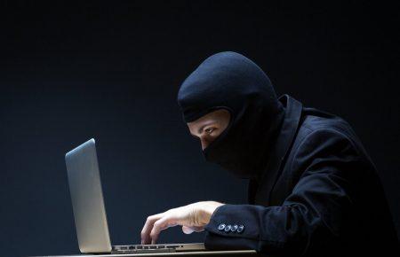 «Відпрацювання теми тривало добу» — Максим Майоров щодо створення фейку про «розстріл мігрантів із Білорусі»