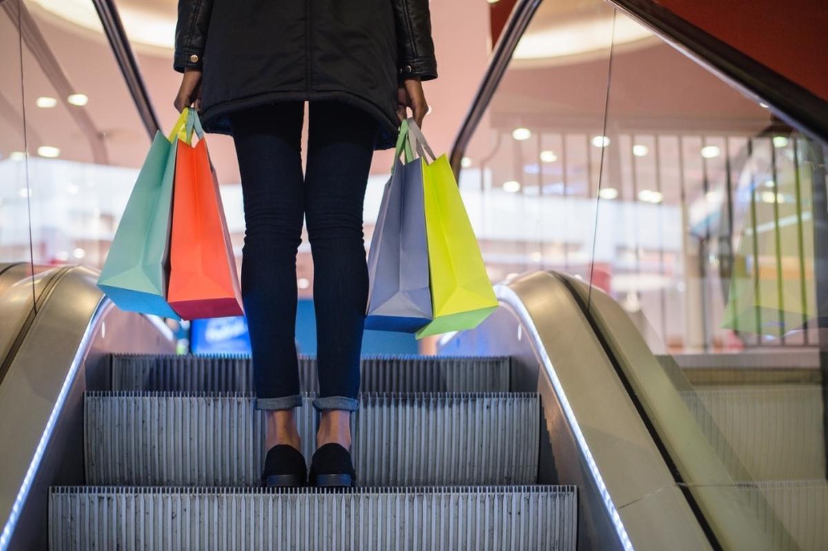 Як уникнути емоційних витрат і заощадити напередодні свят?