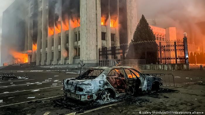 Білоруські, киргизтанські і таджикистанські війська залишили Казахстан