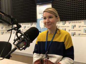 Рефлексия и ирония помогают на все легче реагировать — Елена Грозовская