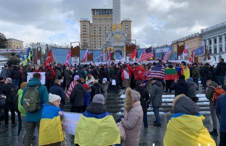 #ThanksFriends: дві сотні людей вийшли на акцію подяки західним партнерам України