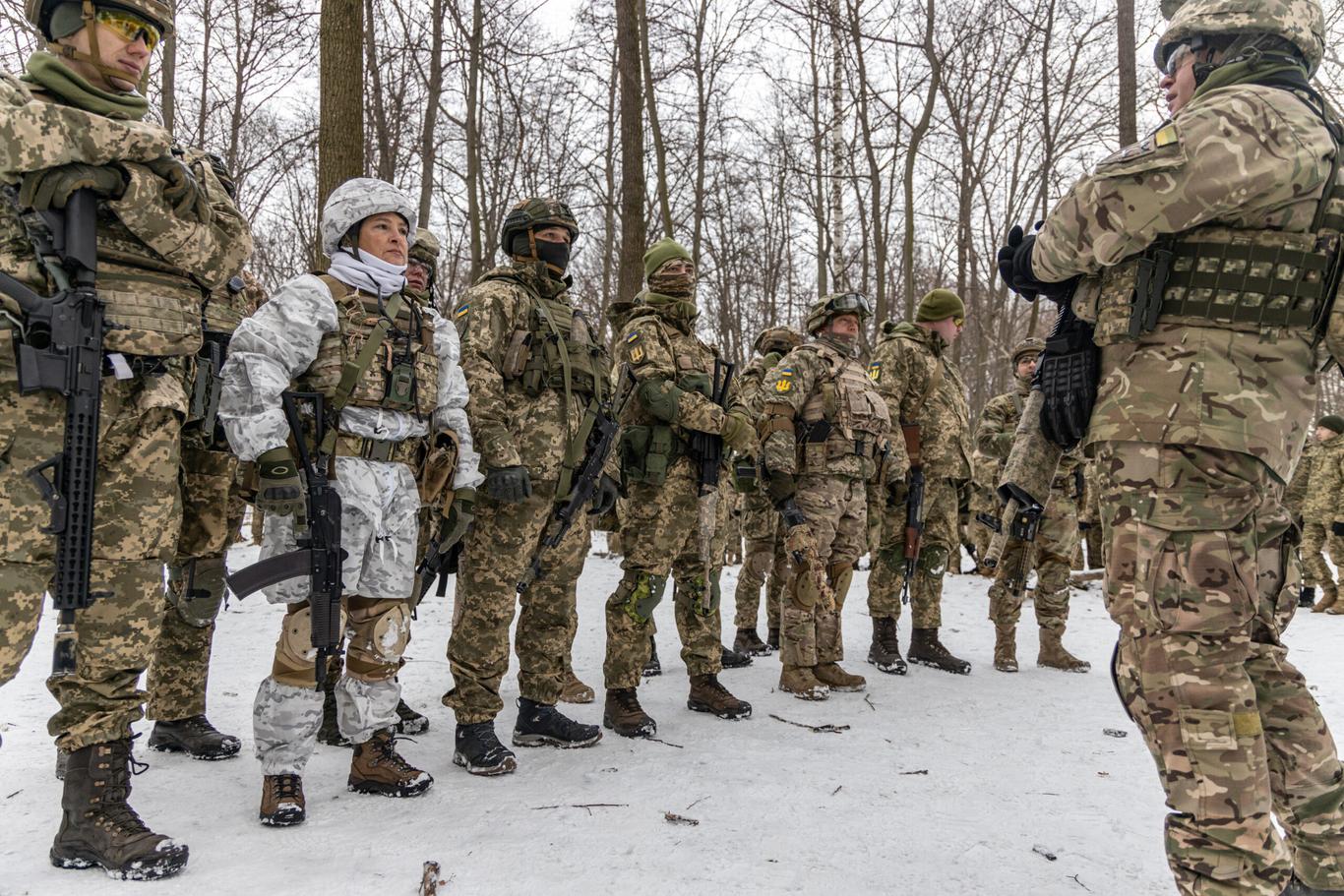 Як записатись, чи видають зброю та як проходять тренування — що треба знати про тероборону