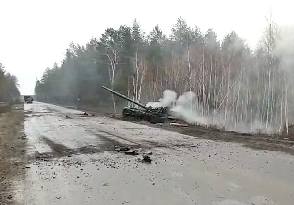 На Луганщині українські військовослужбовці знищили 2 російські танки — штаб ООС