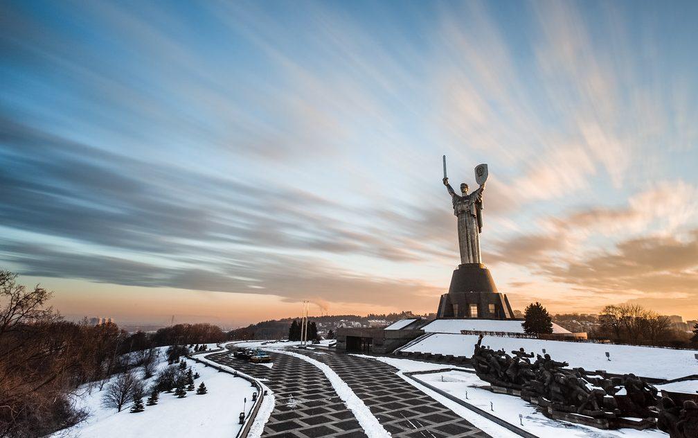 Іще низка країн закликала своїх громадян залишити Україну на тлі російської загрози