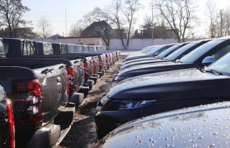 США передали українським прикордонникам 40 позашляховиків