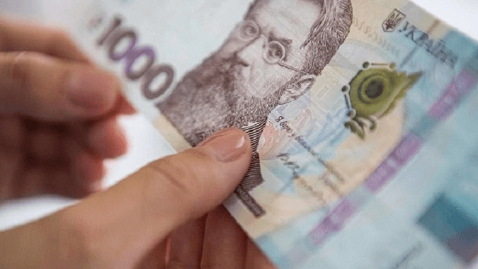 Теперь тысячу за вакцинацию смогут получить и подростки от 14 лет