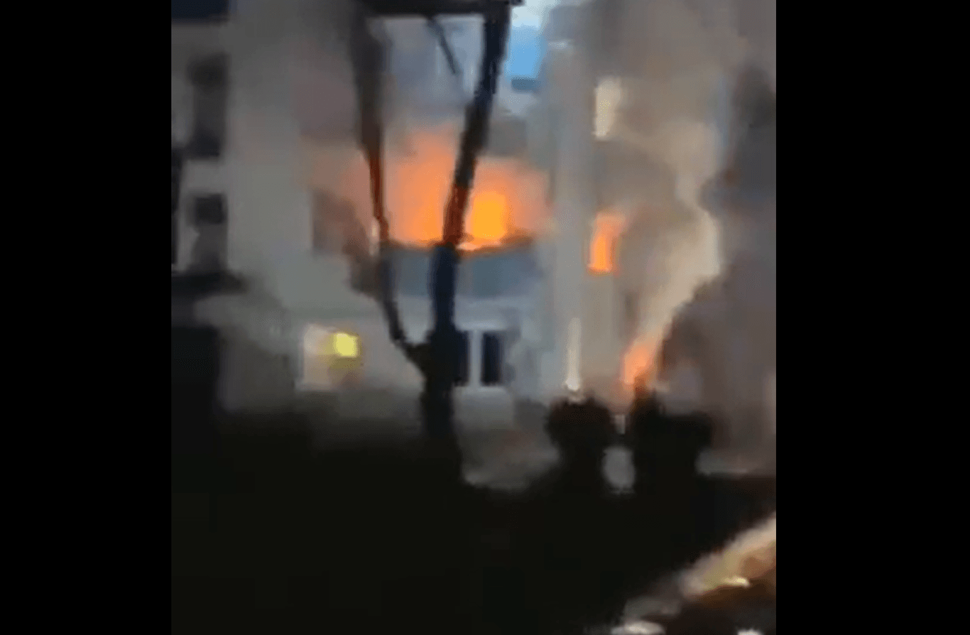 У житловий будинок в центрі Чернігова влучила ракета — Держспецзв'язку