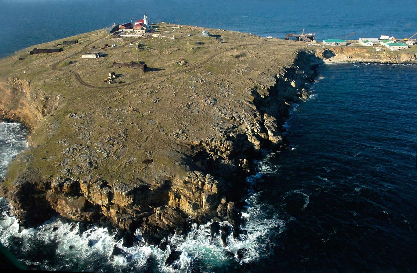 Остров Змеиный атаковали с российских кораблей — Госпогранслужба