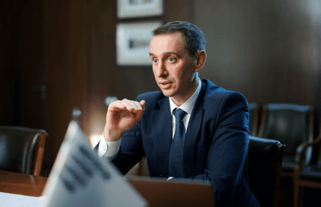 В Украину прибыла первая партия лекарств против COVID-19