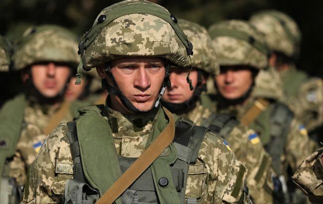 Німеччина підтвердила передачу Україні військових касок — Резніков