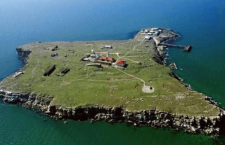 За наявною інформацією острів Зміїний захоплений