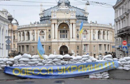 Біля Одеси маневрують російські кораблі, є загроза висадки десанту