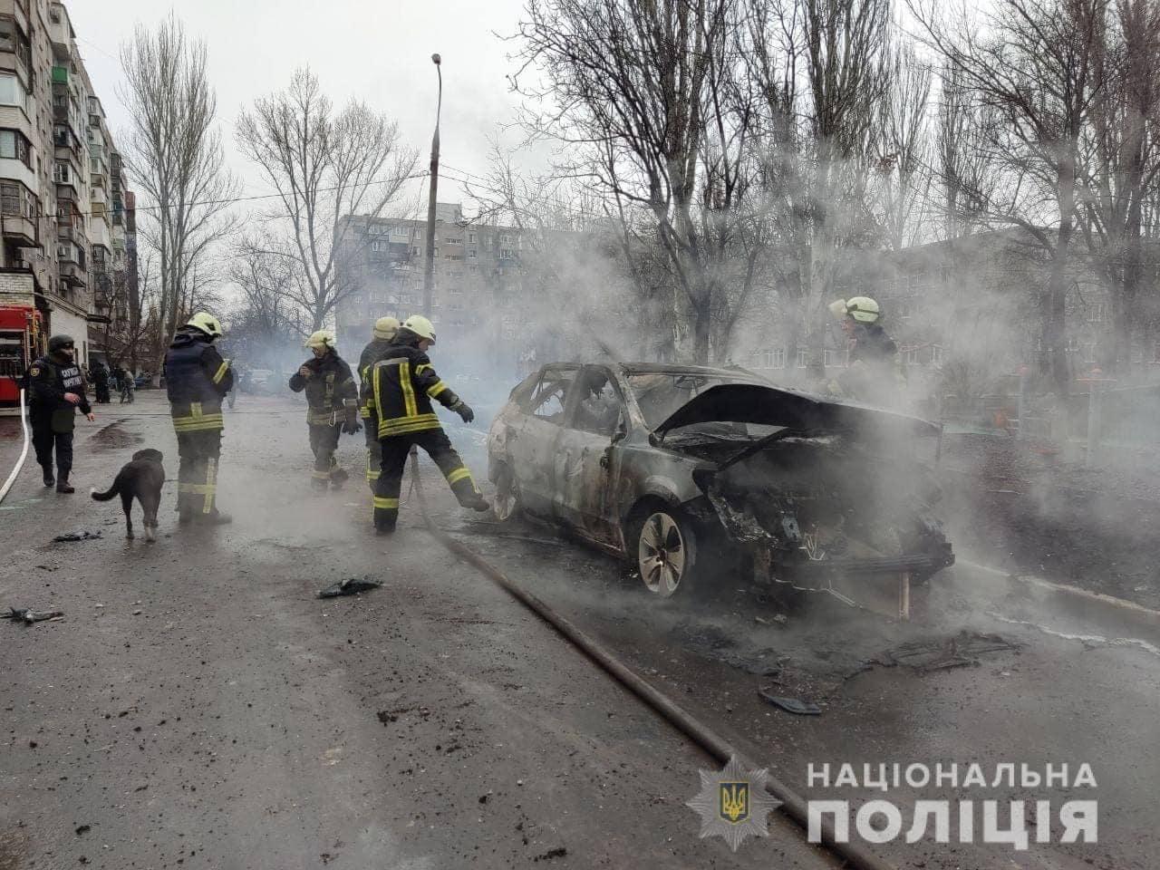 Оккупанты ударили по центру Мариуполя — погиб один человек — МВД (фото)