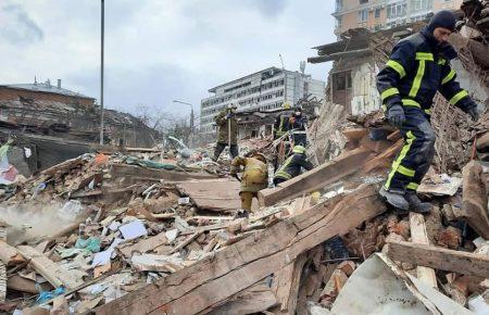 На Харківщині внаслідок обстрілу села загинули дві жінки та двоє дітей