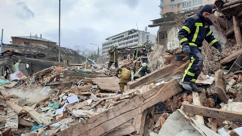 На Харківщині внаслідок обстрілу села загинули дві жінки та двоє дітей