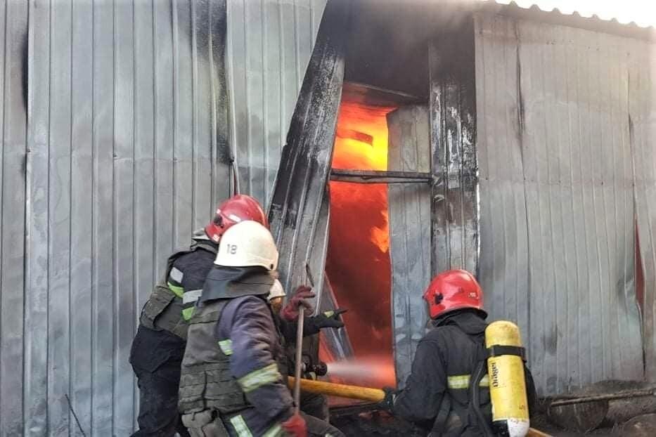 За ночь российские оккупанты 54 раза обстреляли Харьков