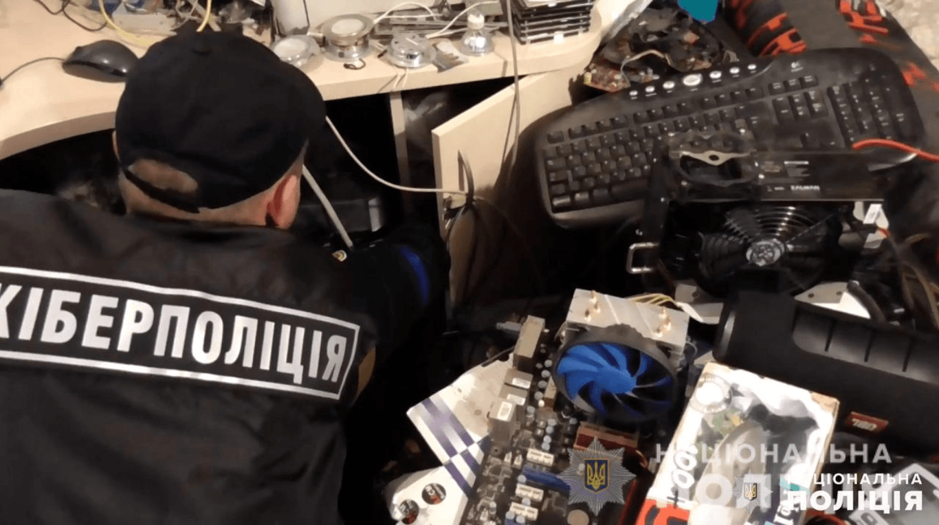 Вместо арендованной квартиры люди оказывались на кладбище: мошенник обманул более 50 беженцев