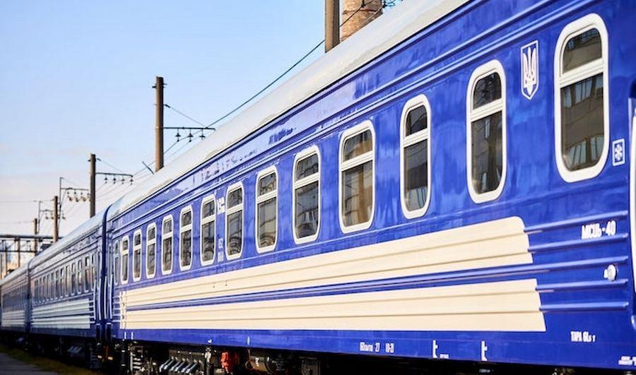 Російські війська обстріляли евакуаційний поїзд під Васильковом