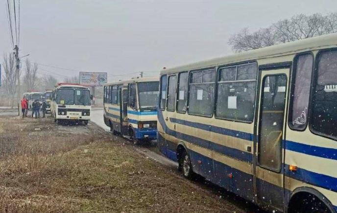 Із Ізюма на Харківщині евакуюють близько 2 тисяч людей — Тимошенко