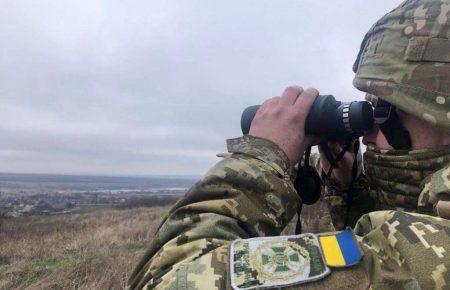 На Донеччині колона бронетехніки рф мусила втікати від українських прикордонників