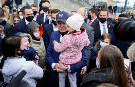 Байден після зустрічі з українськими біженцями назвав путіна м'ясником